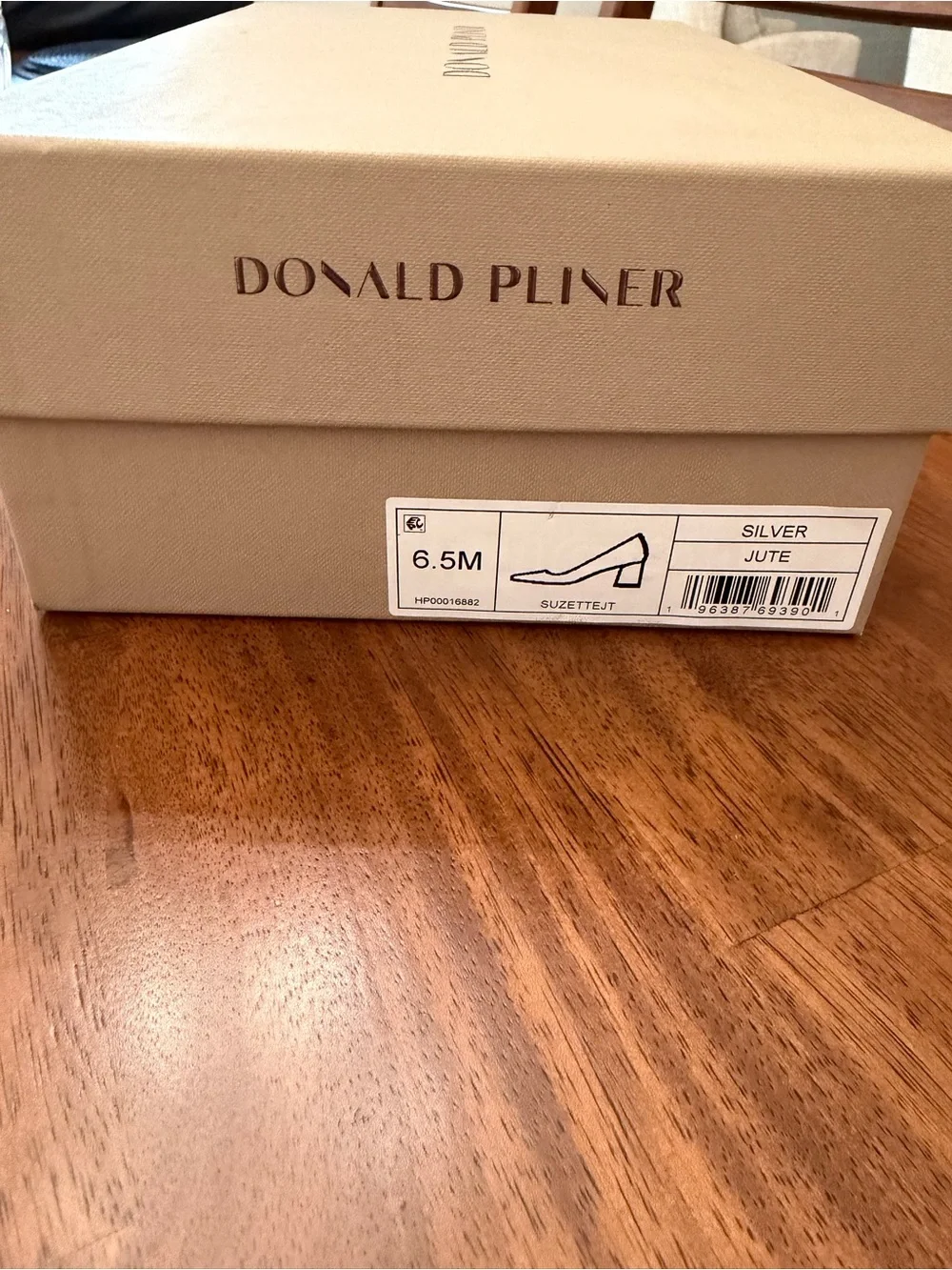 Donald J. Pliner Cream Tweed Pointed Block-Heel Pump